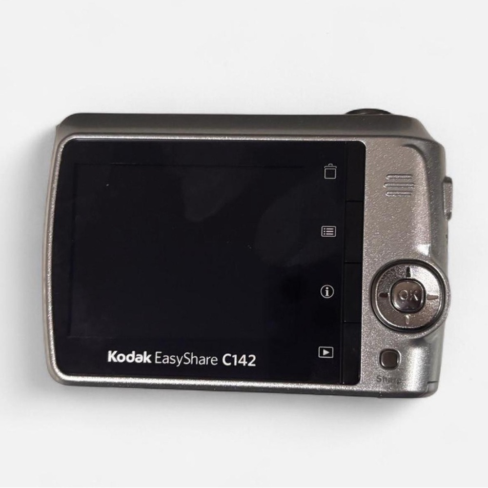 Kodak EasyShare C142 2000’s Camera